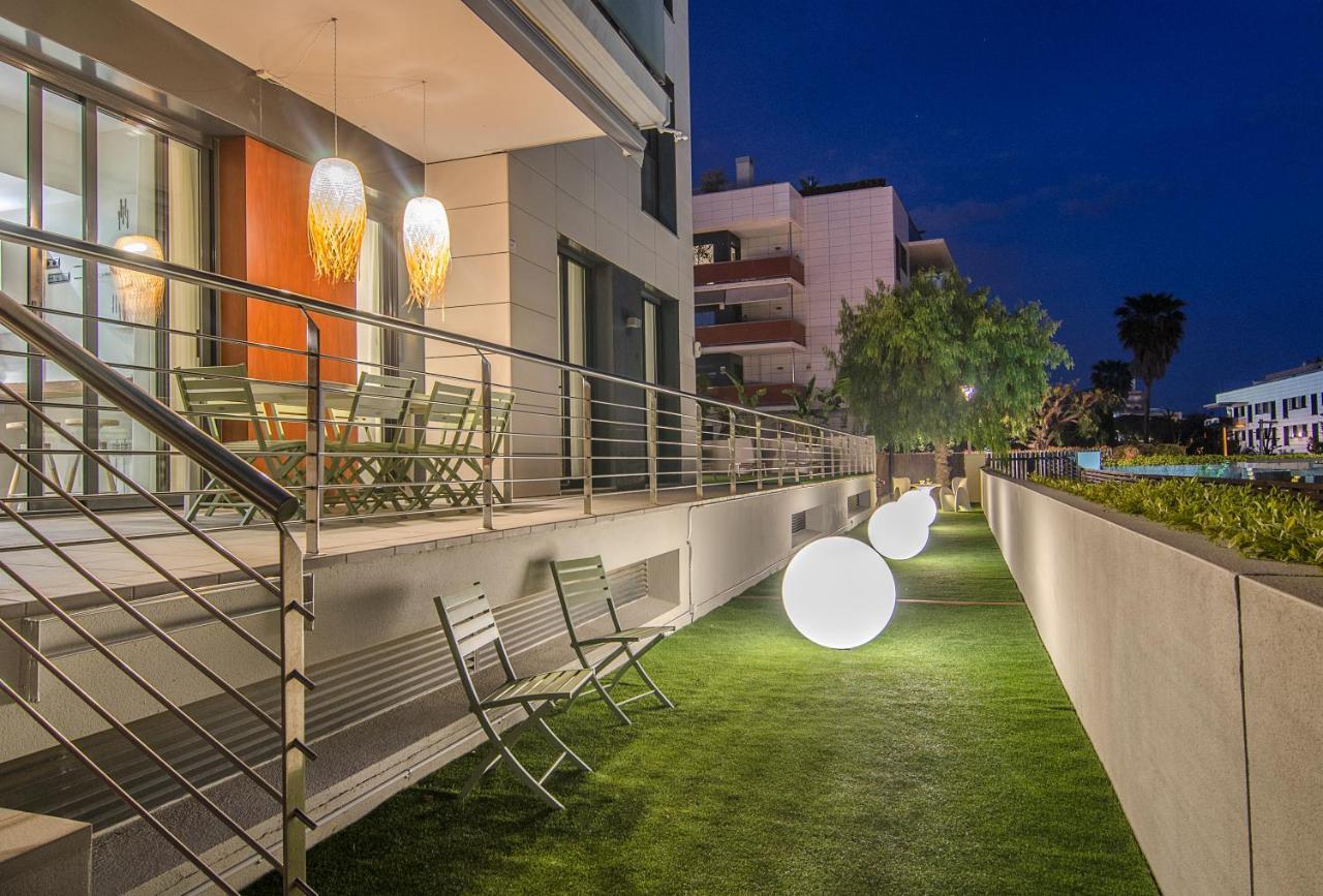 Sitges Spaces Garden Paradise 3 Bedroom, 3 Bathroom, Huge Private Garden-Terrace, Pool- Sleeps Up To 8 Εξωτερικό φωτογραφία