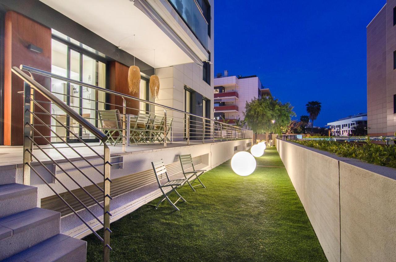 Sitges Spaces Garden Paradise 3 Bedroom, 3 Bathroom, Huge Private Garden-Terrace, Pool- Sleeps Up To 8 Εξωτερικό φωτογραφία