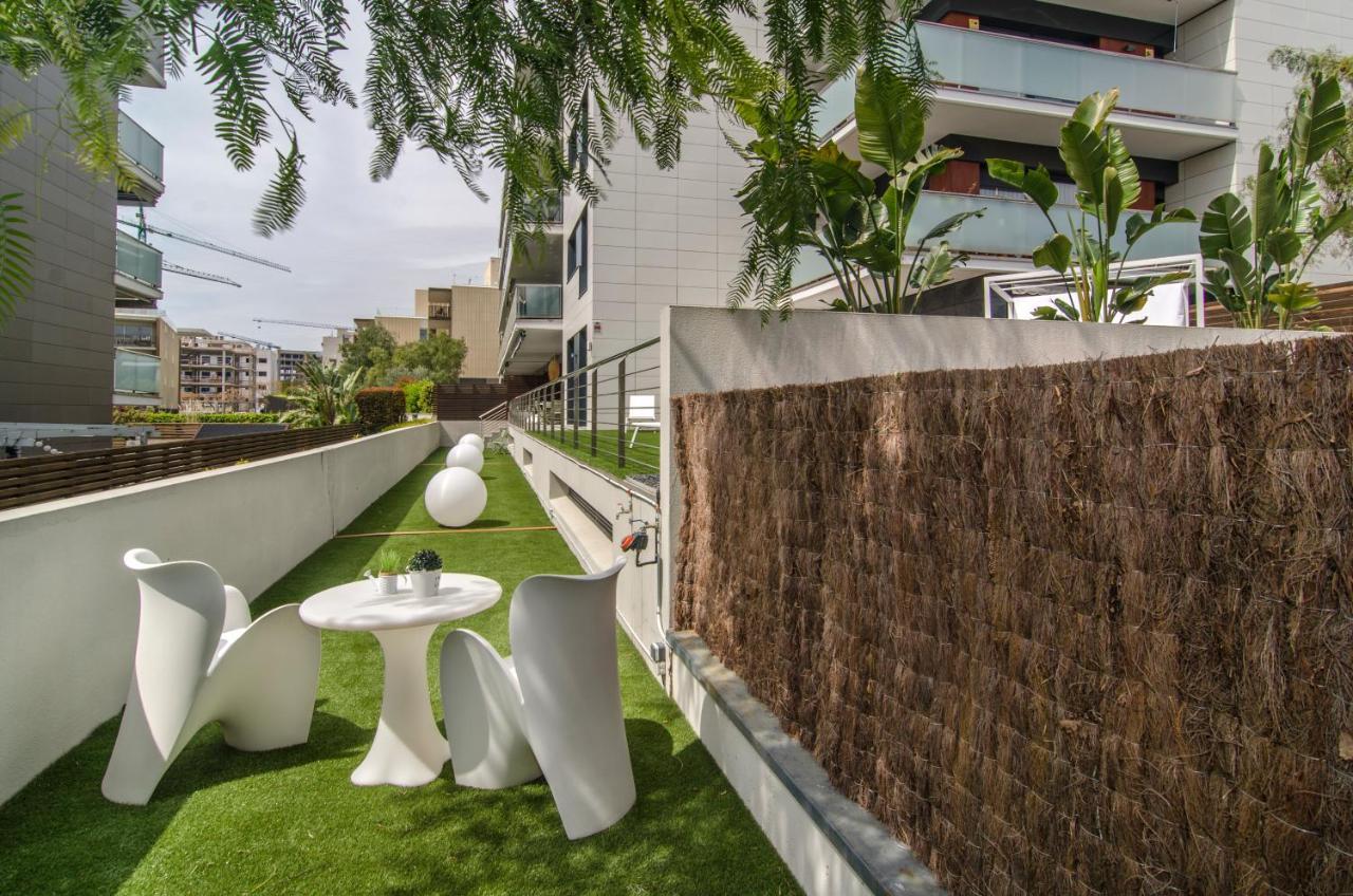 Sitges Spaces Garden Paradise 3 Bedroom, 3 Bathroom, Huge Private Garden-Terrace, Pool- Sleeps Up To 8 Εξωτερικό φωτογραφία