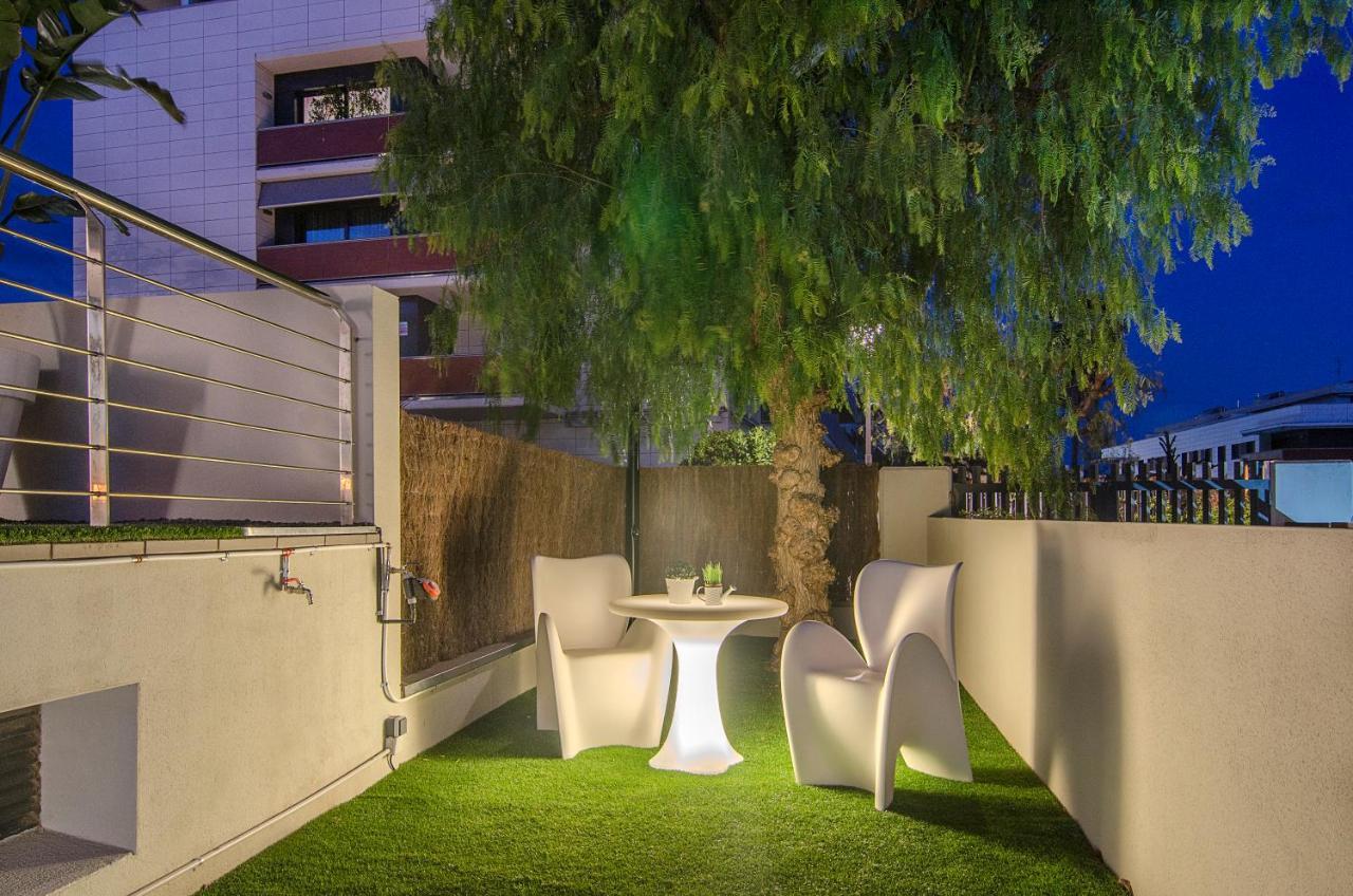 Sitges Spaces Garden Paradise 3 Bedroom, 3 Bathroom, Huge Private Garden-Terrace, Pool- Sleeps Up To 8 Εξωτερικό φωτογραφία