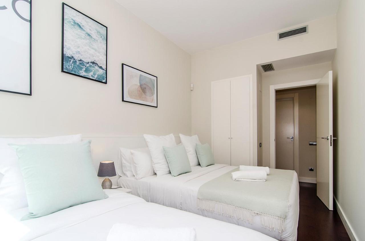 Sitges Spaces Garden Paradise 3 Bedroom, 3 Bathroom, Huge Private Garden-Terrace, Pool- Sleeps Up To 8 Εξωτερικό φωτογραφία