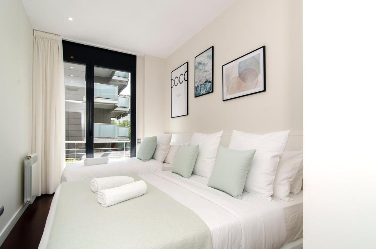 Sitges Spaces Garden Paradise 3 Bedroom, 3 Bathroom, Huge Private Garden-Terrace, Pool- Sleeps Up To 8 Εξωτερικό φωτογραφία