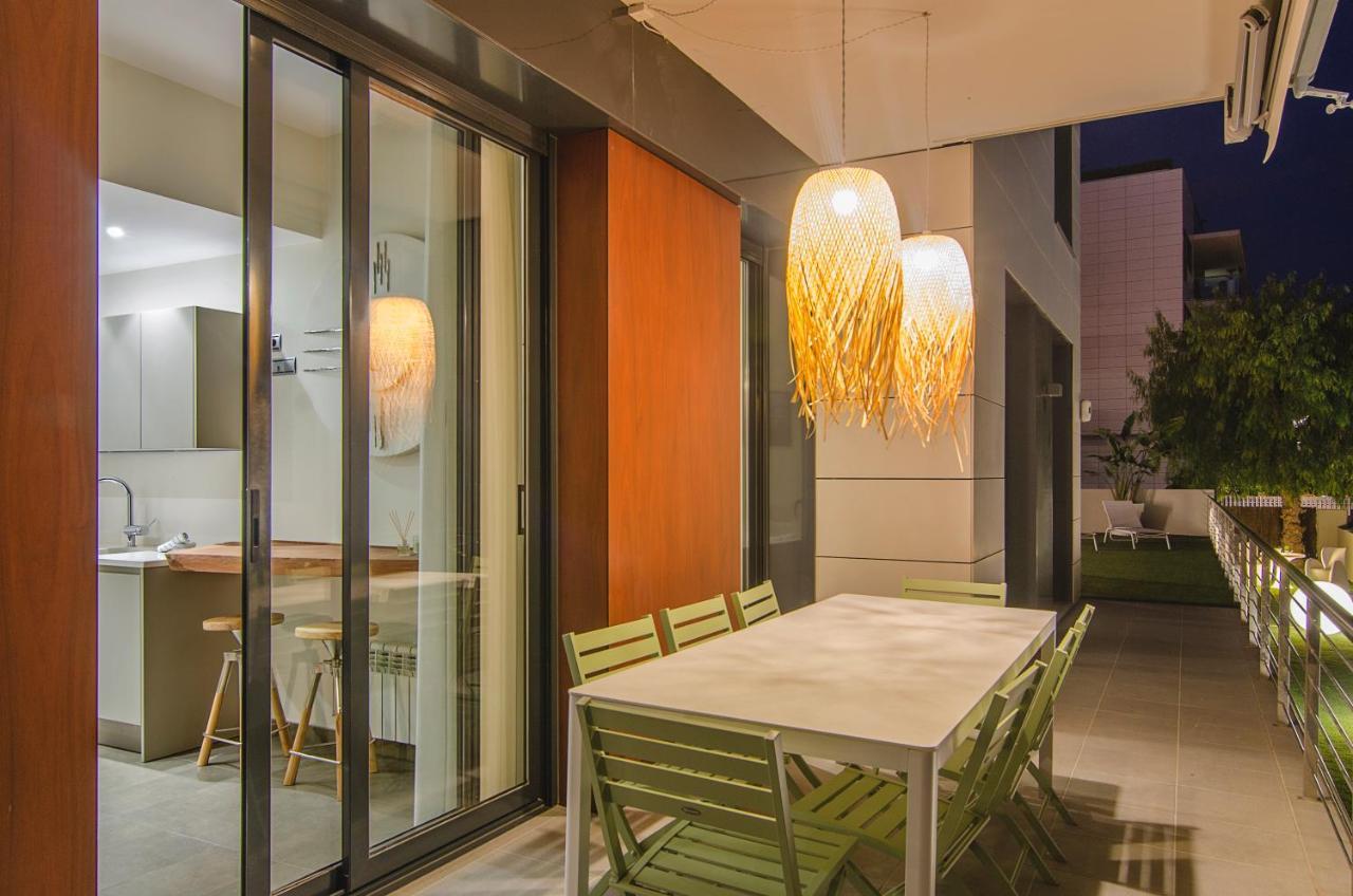 Sitges Spaces Garden Paradise 3 Bedroom, 3 Bathroom, Huge Private Garden-Terrace, Pool- Sleeps Up To 8 Εξωτερικό φωτογραφία
