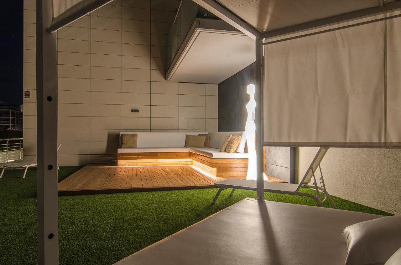 Sitges Spaces Garden Paradise 3 Bedroom, 3 Bathroom, Huge Private Garden-Terrace, Pool- Sleeps Up To 8 Εξωτερικό φωτογραφία